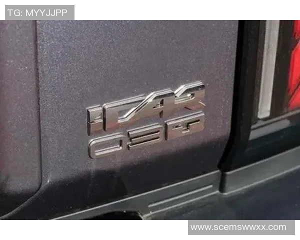 澎湃OS壁纸带你领略足球明星的风采与激情尽在掌握之中