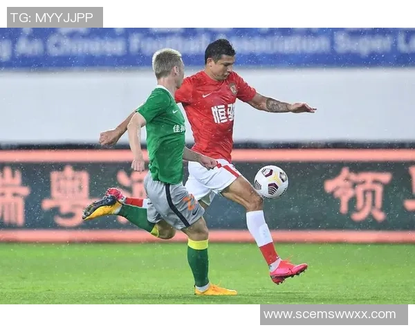 深圳足球队战术实力强劲荣登全国第六名引发关注与讨论